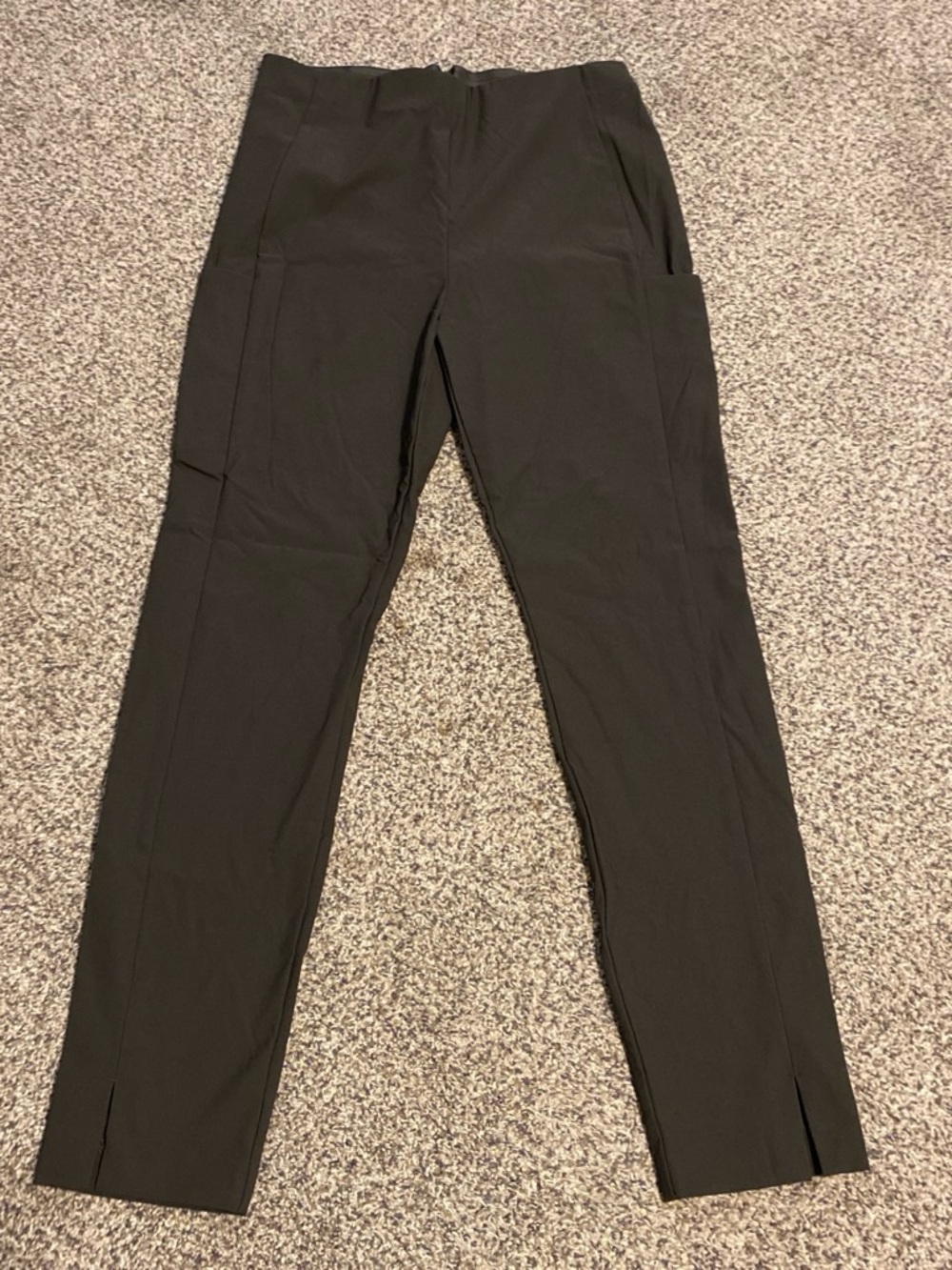 Athleta Women’s Grey Straight-Leg Slim Lightweight Pants Size 6